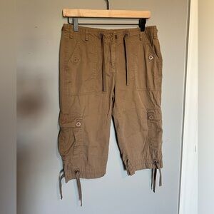 Women’s Cargo Shorts Size 8P